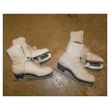 2pair ladies vintage leather ice skates