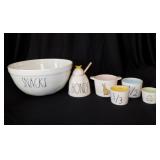 Rae Dunn: Easter Bunny measuring cup set -