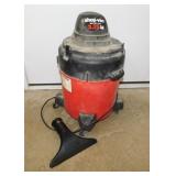 Wet/dry Shop Vac 2.75 hp, 24" tall