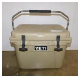 YETI Tundra 20 ice chest cooler w/ T-Rex latches,