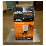 Country Trails 30 qt. turkey fryer in box,