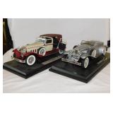 2 diecast cars: 1934 Duesenberg II SJ -
