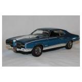 Danbury Mint diecast 1969 Pontiac GTO, 8' long
