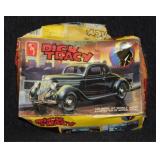 2 model kits in boxes: Dick Tracy car -