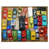 29 diecast toy vehicles: Maisto - Hot Wheels -