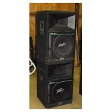 Pair Peavey SP 2XT 600 w max concert speakers,