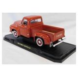 Road Signature diecast 1953 Ford F-100 pickup
