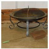 Cast iron fire it w/ grill & mesh cover -