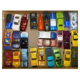 27 diecast toy vehicles: Hot Wheels -