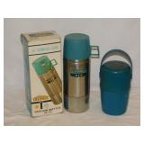 2 vintage Thermos vacuum bottles - Metal lunchbox