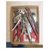 Channel locks - Pliers - Vise grip - Snap ring