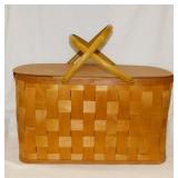 Vintage Burlington Hawkeye woven picnic basket,