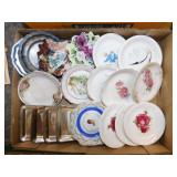 20 antique butter pats: Porcelain - Ironstone -