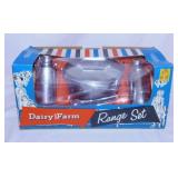 NOS Dairy Farm toy kitchenware & range set in box