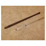 Expandable campfire roasting fork - mushroom