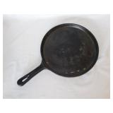 Unmarked cast iron 10" griddle skillet