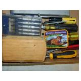 Tools:  Ratcheting screwdriver in case -
