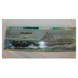 Tamiya 1/700 Waterline Series US aircraft carrier
