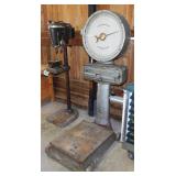 Vintage Fairbanks springless platform scales, 22"