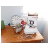 New Dash gingerbread man waffle maker in box