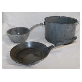 Antique graniteware: Stock pot - 7" skillet -