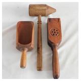 3 vintage wooden kitchen items: Primitive citrus