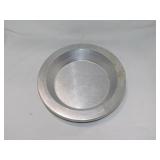 Doughmakers aluminum pie pan w/ crust protector,