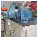 LS Starrett Co. Athol swivel bench vise #924,