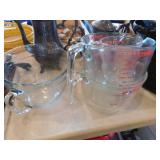 3 glass Pyrex measuring cups largest 2L -