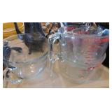 3 glass Pyrex measuring cups largest 2L -
