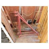 4 pc. Metal scaffolding outrigger system