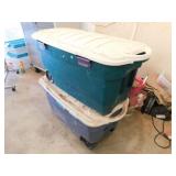2 Rubbermaid Rough tote Wheeled storage box w/