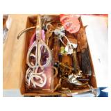Pad locks - Hole punchers - Coat hooks - Scissors