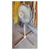 Lakewood 3 speed 20" pedestal fan