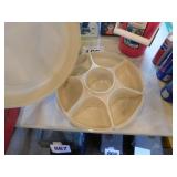 Tupperware divided vegetable tray w/ lid - 2