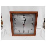 Ingraham clock converted to battery, 14.5' sq.
