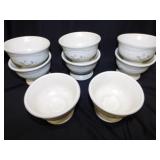 8 vintage Pfaltzgraff Heirloom 6' pedestal footed