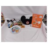 Vintage Disney collectibles: Mickey Mouse felt