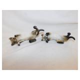 2 vintage Siamese climbing ceramic cats