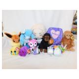 Plush toys & 5 Surprise Mini Brands Series 3