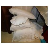 10 bed pillows: 4 standard size - 6 decorative