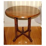 Antique walnut parlor lamp table, 29' diam. x 28'