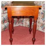 Antique walnut end table, 19' x 29' x 26'