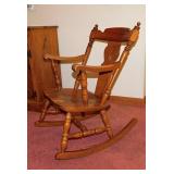 Maple rocker rocking chair, 18' wide seat