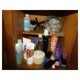Hygiene items: 2 Pantene conditioners - Suave
