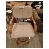Oak padded seat swivel bar chairs w/ arm rests,