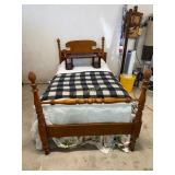 Solid Maple 4 Poster Pineapple Curved Bed for