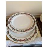Royal Worcester Holiday ï¿½Holly Ribbonsï¿½ China