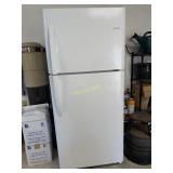 Frigidaire Refrigerator, Measures: 34ï¿½x 68 1/2ï¿½ x