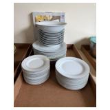 Gibson Halliwell 10.5ï¿½ Cake Palte with Server,